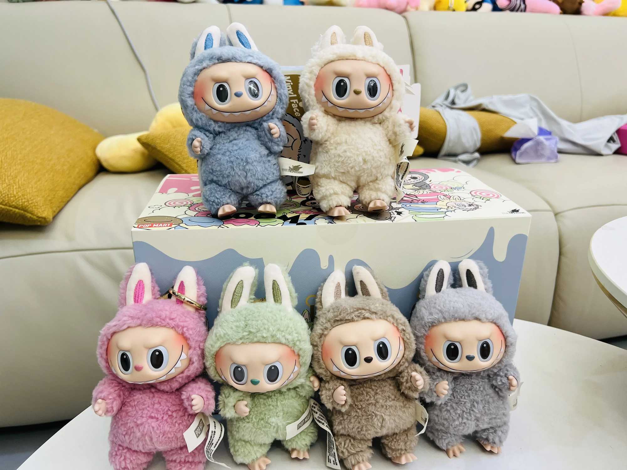 New Arrival Labubu The Monsters Lisa Seme Heart Macarrr Vinyl Base Series Trendy Toy Decorations Birthday Gifts T250324