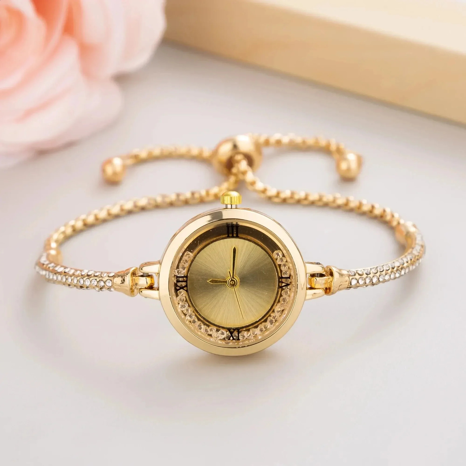 Cute Womens Steel Belt Bracelet Watch Quartz Watch Fashion Small Dial Elegant Womens Watch 250319