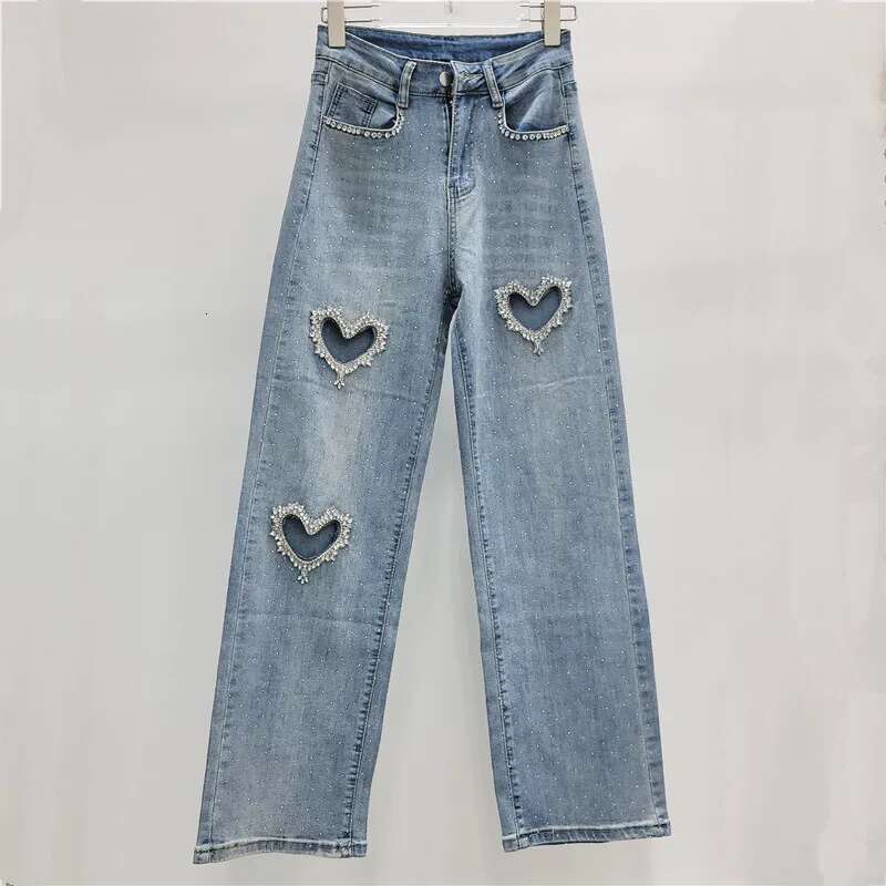 WTHT Fashion New Women's Dias Heart Hollow Out Straight Jeans 2024 Winter High Waist Solid Color Denim Pants Female 1Ls610