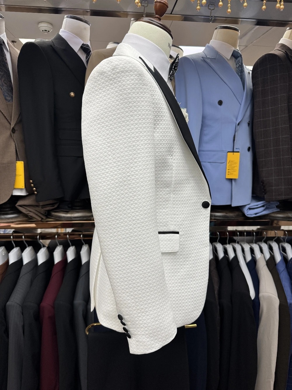 Vintage Men Suits Tailor-Made Suit Tuxedos for Wedding 3 Pieces Set Peaked Lapel Air Cotton Groom Blazer Coat+Vest+Black Pants Prom Party Formal Occas