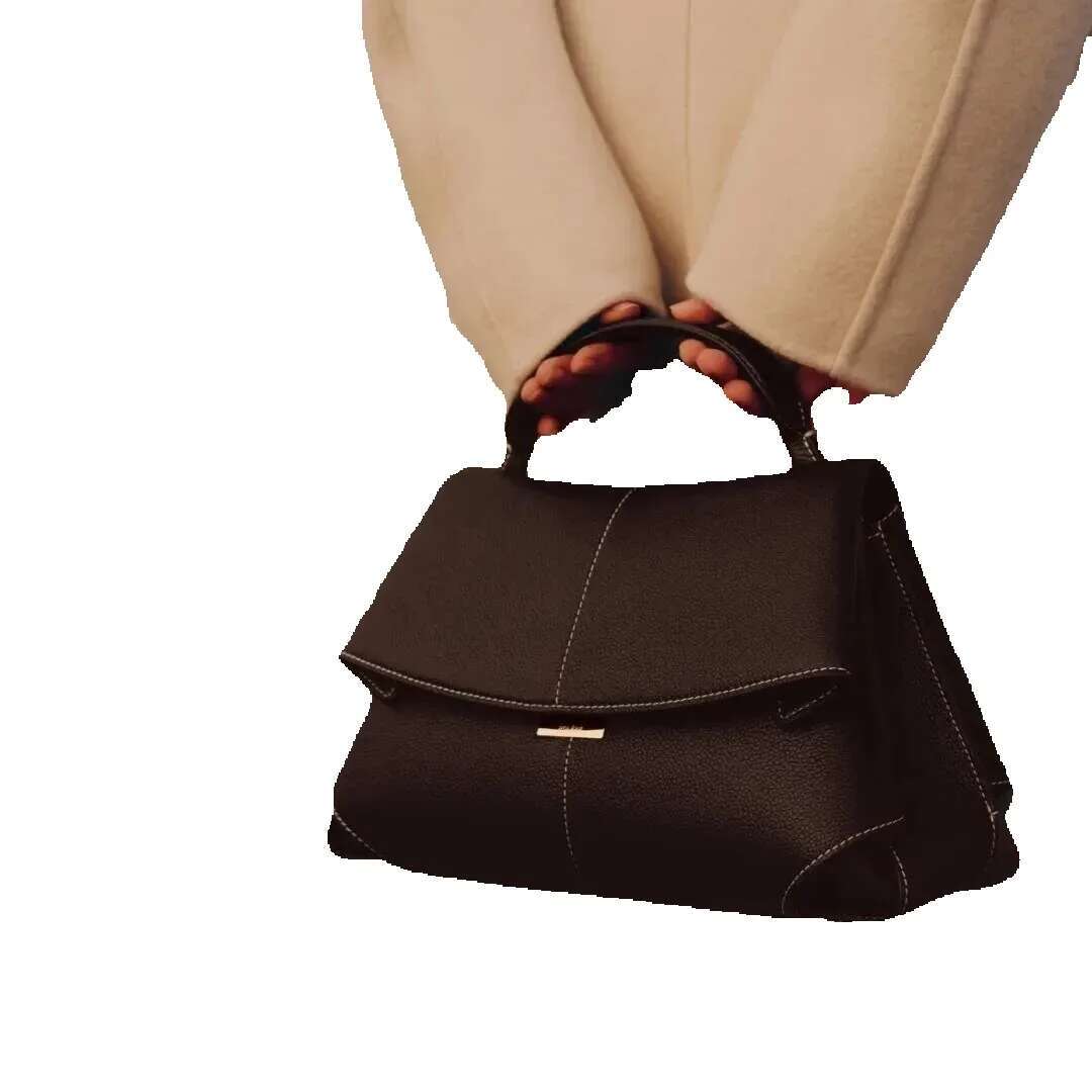 Genuine Leather Smile Mokiki Pleated Design Single Shoulder Large Capacity Commuting Carrying Crossbody Bag