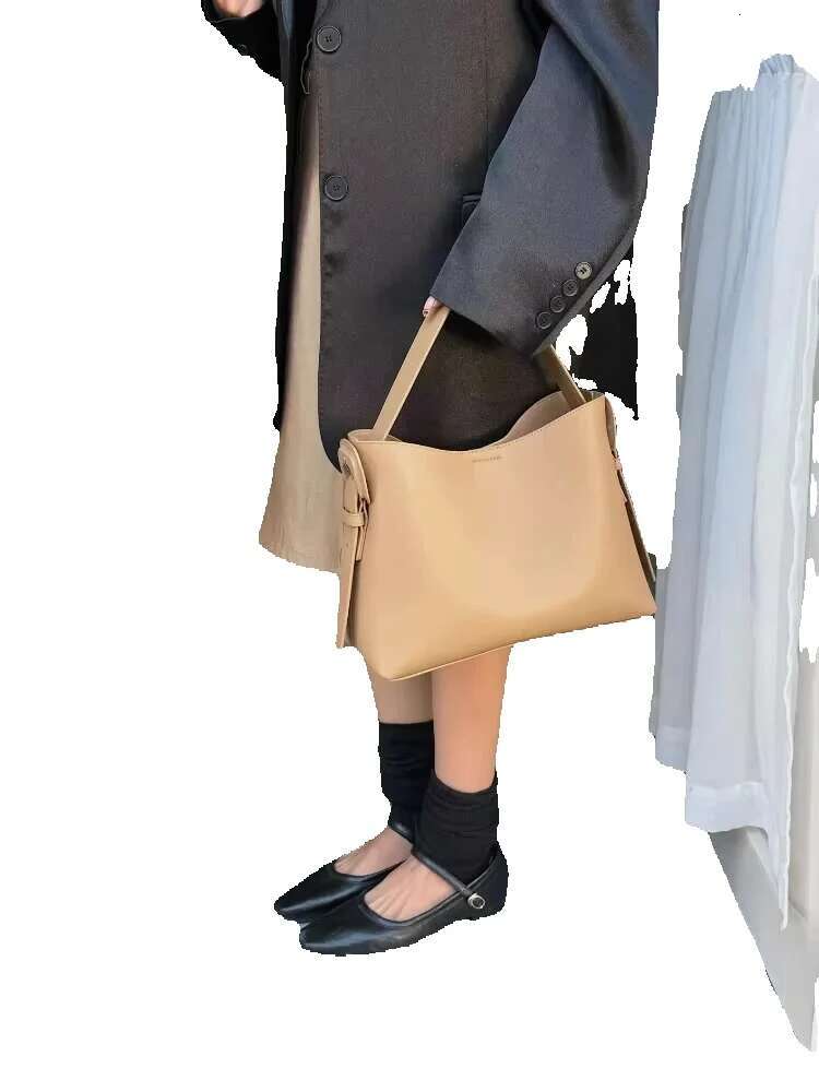 New Kakhi Color Selected High-Quality Cowhide Leather Women Handbag 2 Sizes Large Capacity Tote Adjustable Handle Shoulder Bag