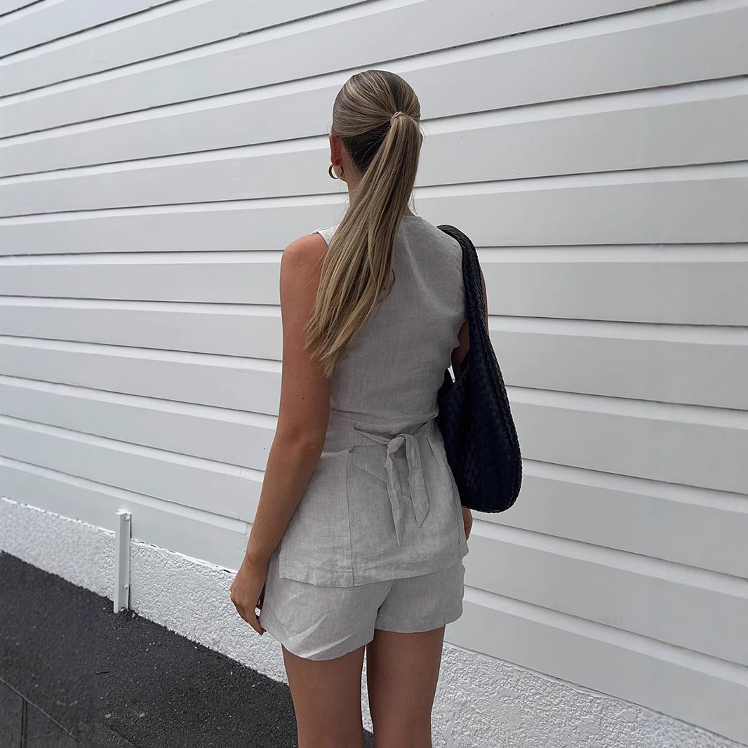 Cotton and linen 2025 summer new simple solid color vest shorts casual set