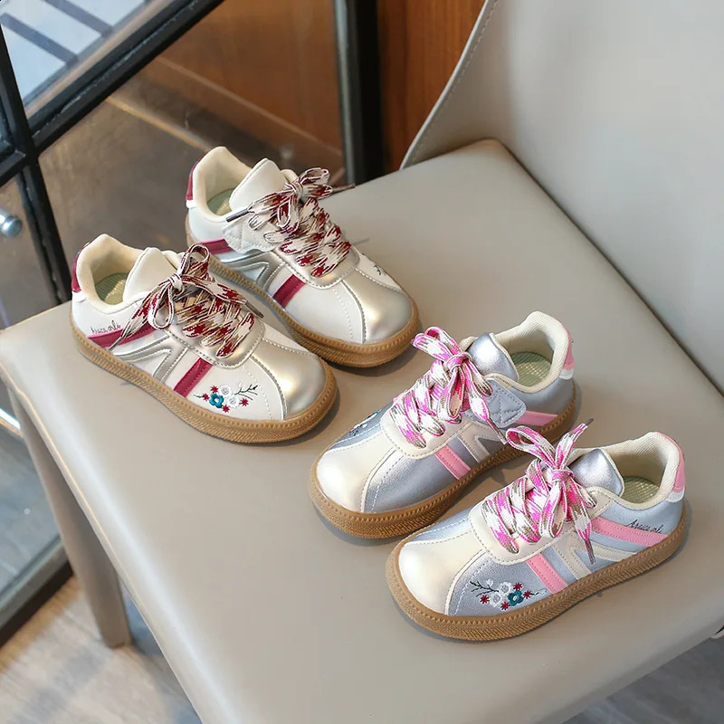 Spring Childrens Shoes Fashion Soft soled Non slip Girls Casual Sneakers Comfortable Student Running Shoes Sneakers 250324