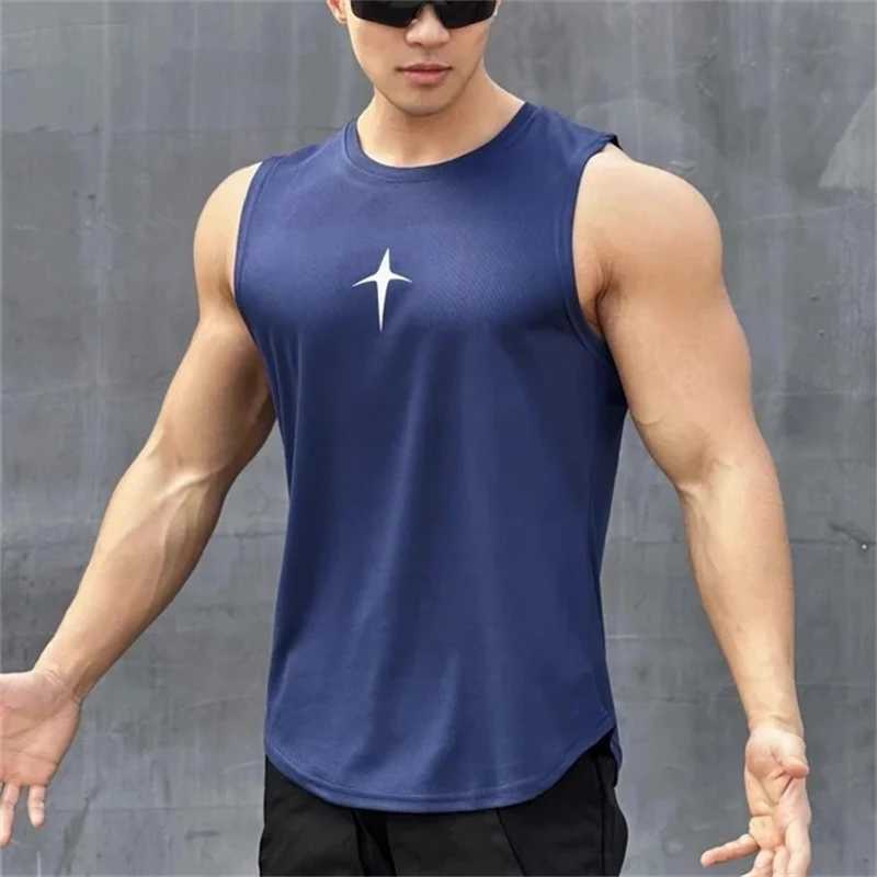 Outdoor fitness sports mens vest fashion gym T-shirt summer breathable running solid color T-shirt daily casual mens sleeveless vest X250324