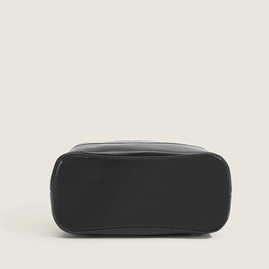 Home>Products>Fashion>Fashion>Crocodile Printed Shoulder Bag 250318