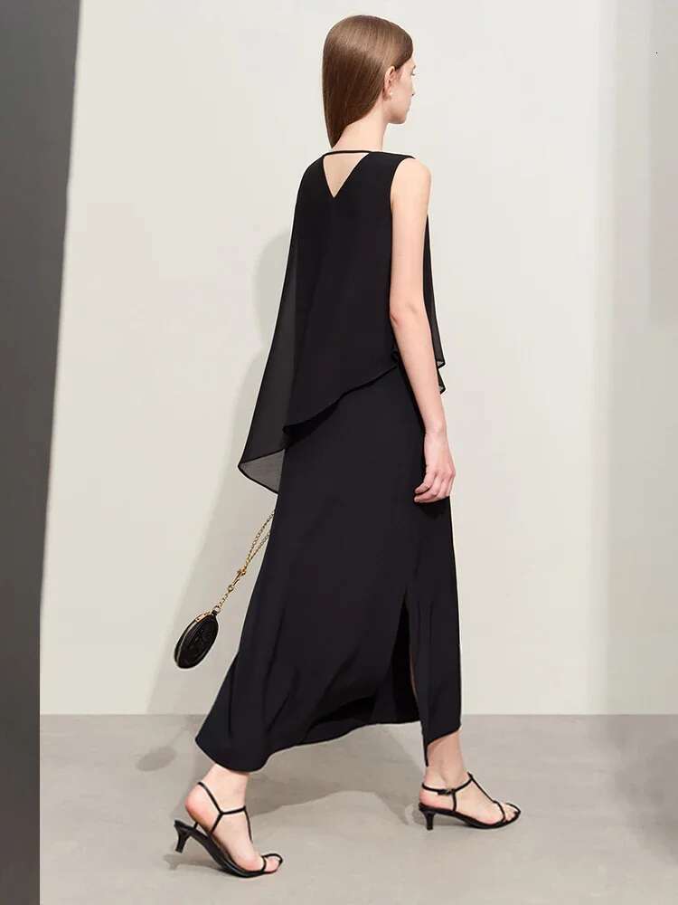 Amii Minimalism 2024 Women Dresses Summer New Vacation Style V-neck Spliced Chiffon Female Sleeveless Loose Dress 12452102