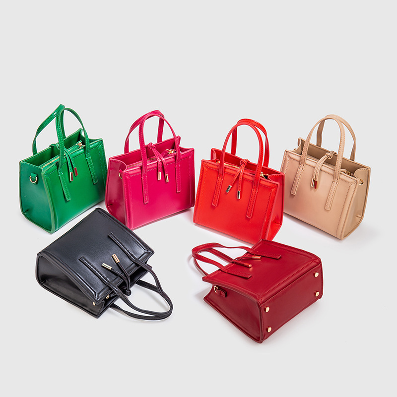 Home New Product Mini Fashion Urban Niche Handheld Single Shoulder Crossbody Versatile Green Chain Wing Bag