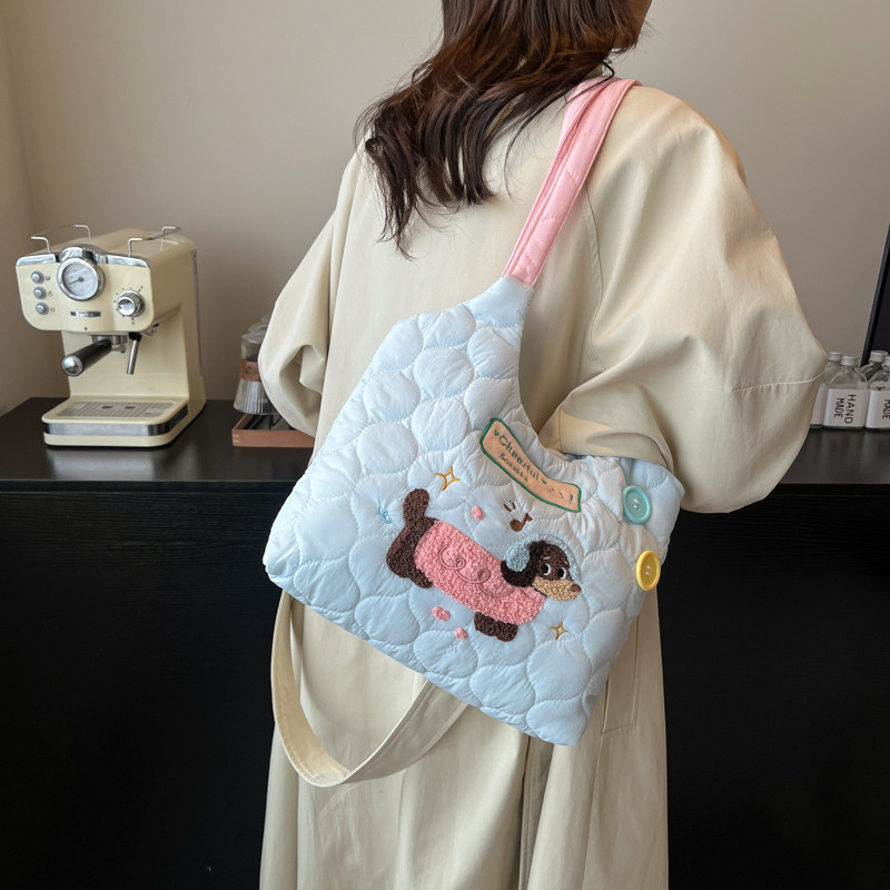 2025S Fashion Designer Lazy Style Student Classroom Backpack Cute Embroidered Puppy Color Contrasting Shoulder Large Capacity Tote Bag