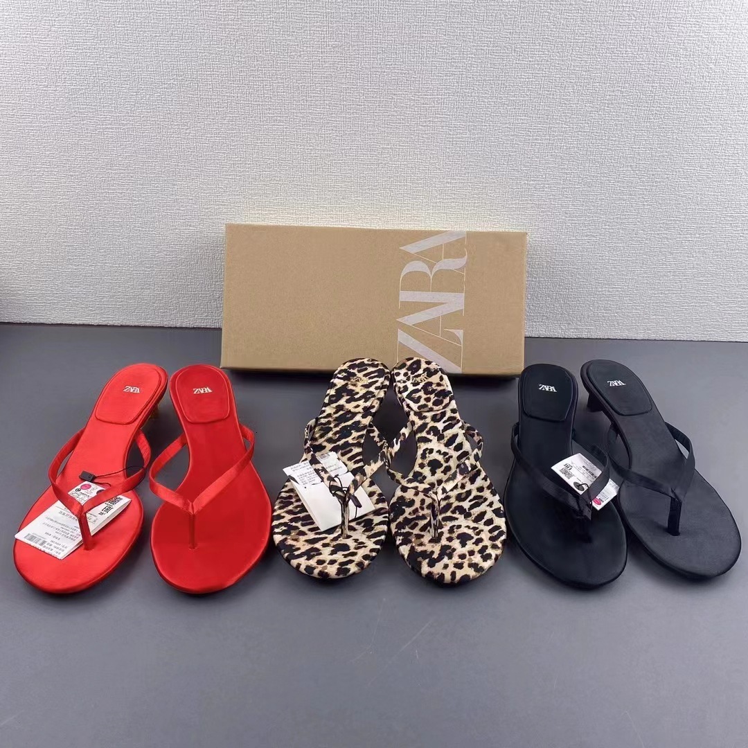 2025 new women's round toe high-heeled red herringbone clip open cat heel designer fashionable women's sandals