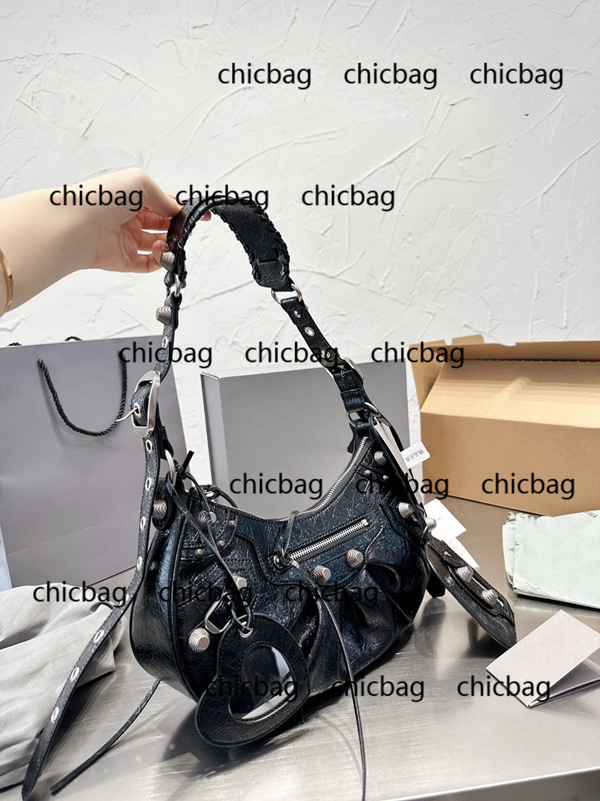 Fashion Designer bag Le Cagole Motorcycle Bag Women Shoulder Luxury Crossbody Womens Plain Handbags Casual Leather Clutch Purse