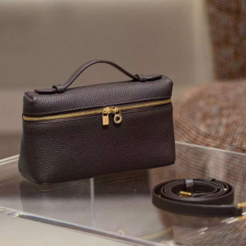 2025 New Light Texture Shoulder Soft Hand-Held Crossbody Handbag Makeup Bag Women's Underarm Commuter Bags