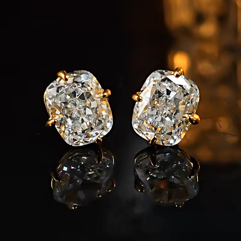 2025 Choucong Top Sell Stud Earrings Luxury Jewelry Sparkling Genuine 100% 925 Sterling Silver Cushion Shape White Moissanite Elegant Party OL Women E