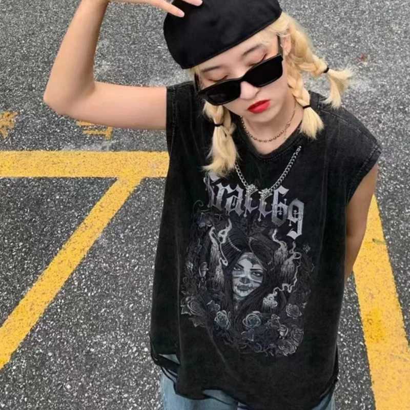 Gothic Emo Retro Sleeveless Tank Top Y2K American Gothic Graphic Alphabet Printed Tank Top Hip Hop Street Clothing Mens T-shirt X250324