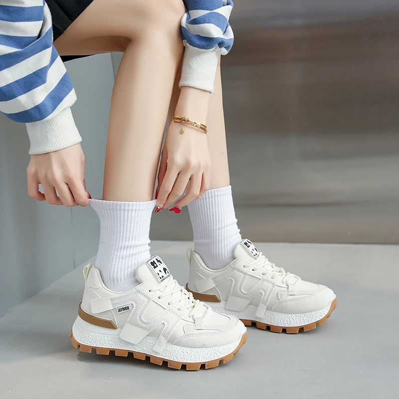 Womens sports shoe trend 2024 flat womens white shoes high-quality summer sports shoes round toe black womens Fi blow molded sports shoesXJ250324