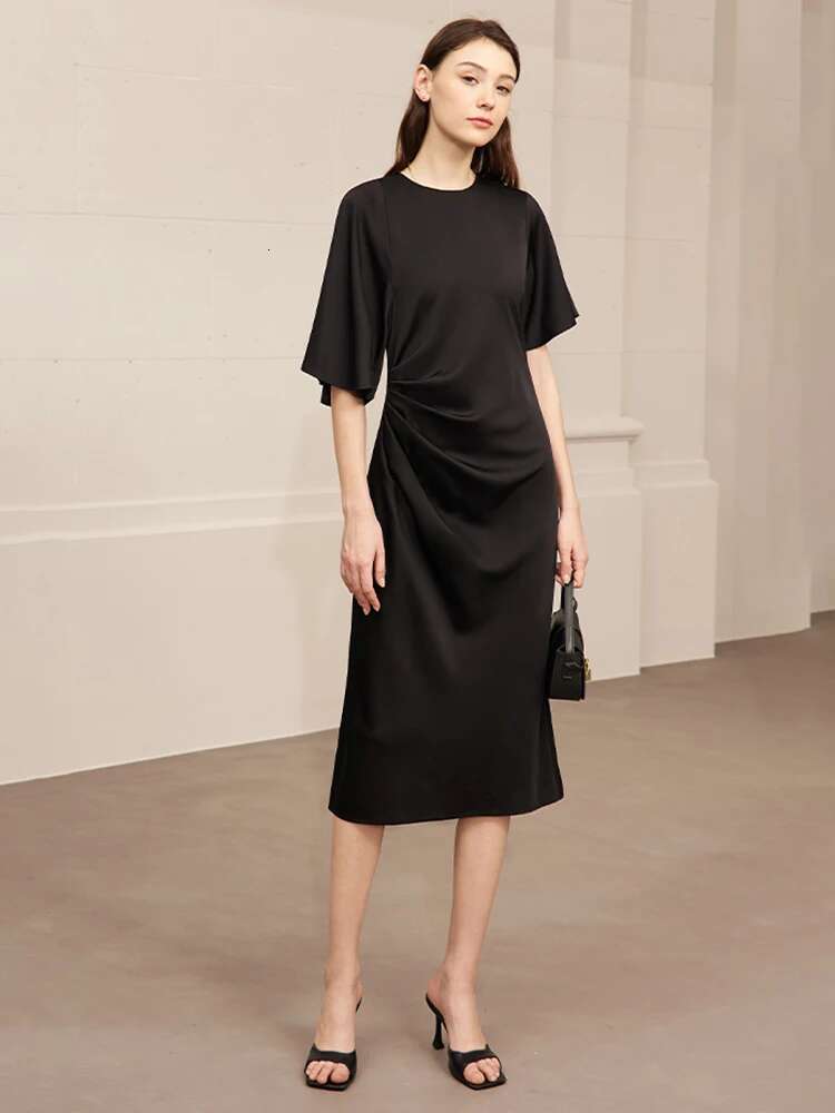 AMII Minimalism 2023 Summer New Shirring Vestidos Batwing Sleeve Pullover A e Black Chic Office Lady Women's Dress 12332006