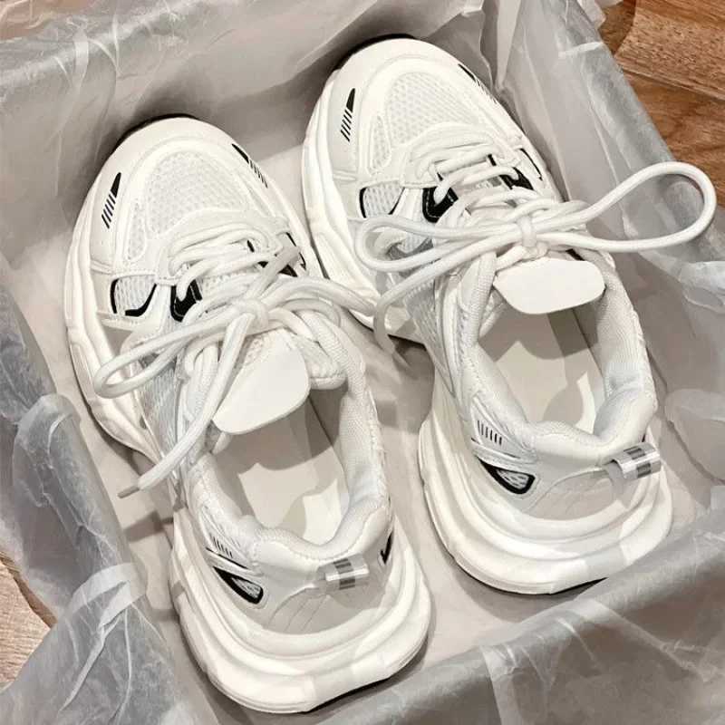 Spring/Summer 2024 Japanese style lightweight casual running shoes Versatile Old Dad sneakers breathable mesh upperXJ250324