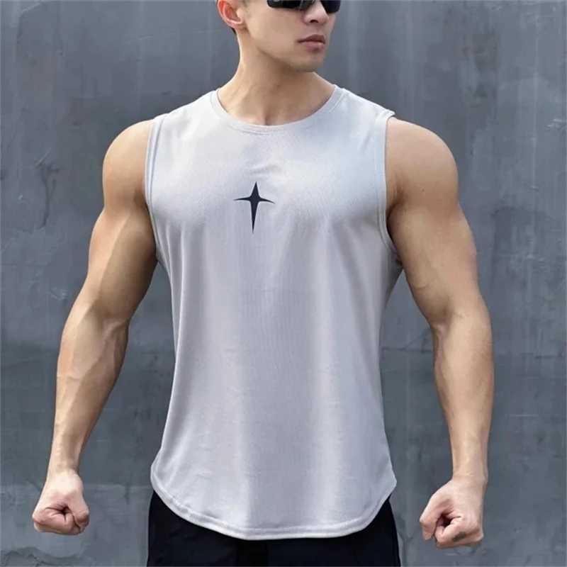 Outdoor fitness sports mens vest fashion gym T-shirt summer breathable running solid color T-shirt daily casual mens sleeveless vest X250324