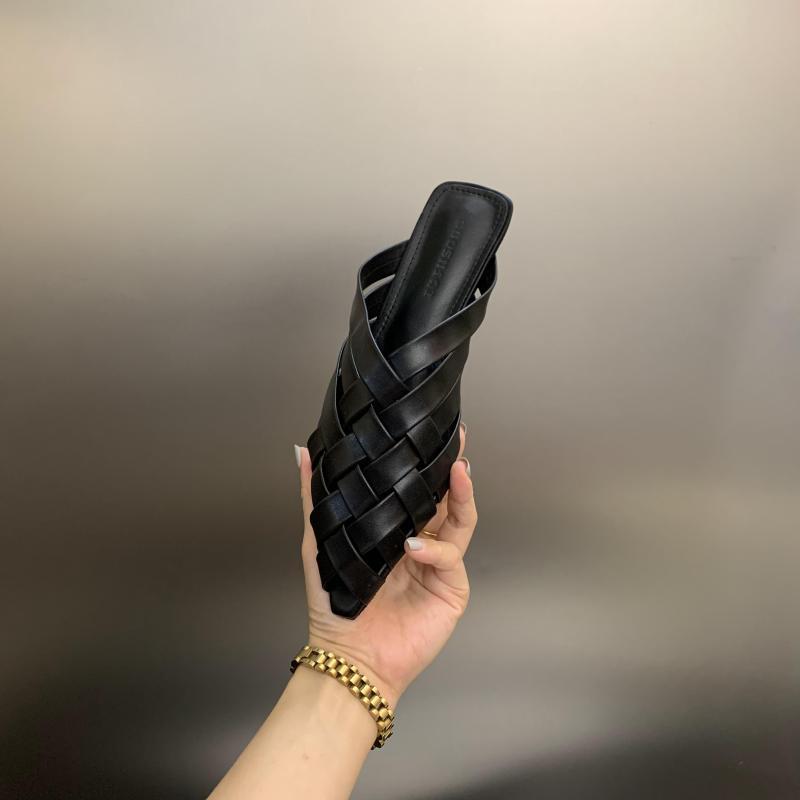 2025 hot new Free shipping designer sandals for womens black sliver gold high heel Summer fashion beach Open toed slippers size 35-39