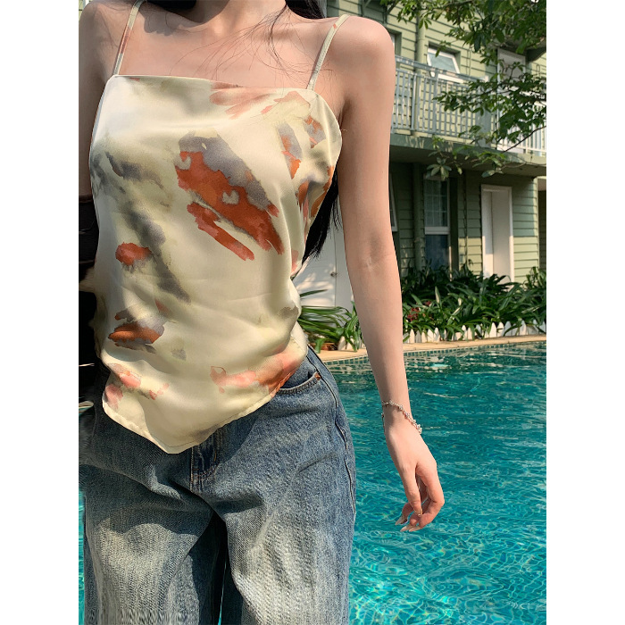 2025 New Model Sweet And Spicy Girl Triangle Scarf Wearing Tie Dyed Small Camisole Tank For Women's Beach French Design Sense Jazz Short Top