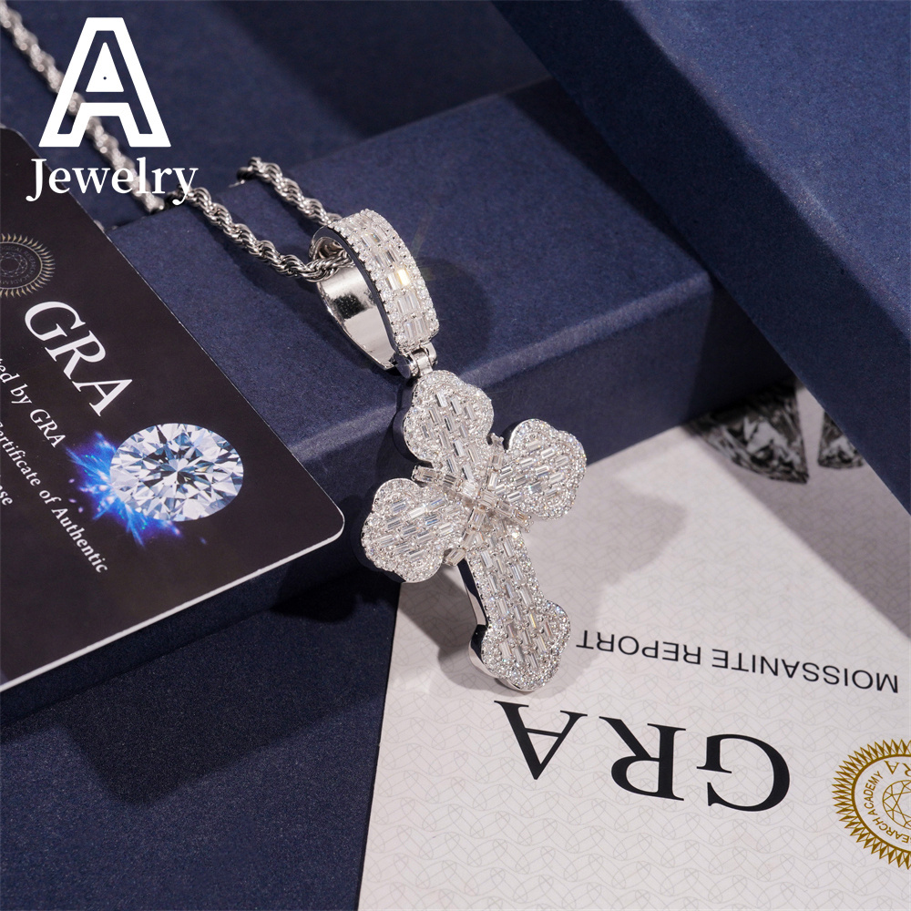 New Arrivals Hip Hop Jewelry Cross Pendant 925 Silver Baguette VVS Moissanite Cross Charm Pendants