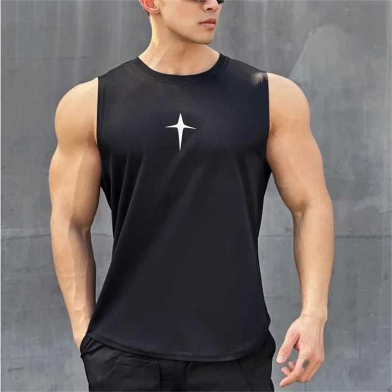 Outdoor fitness sports mens vest fashion gym T-shirt summer breathable running solid color T-shirt daily casual mens sleeveless vest X250324