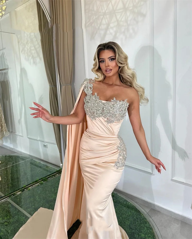 Elegant Evening Dresses One Shoulder Sleeveless Gown Sequins Appliques Backless Sweep Train Party Customized Dress