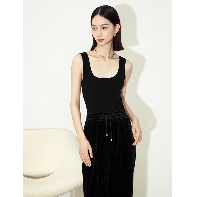 2025 New Four Seasons Wearable Striped Square Neck Knitted Designer Tank Top Outdoor Beach Women's Fashion Versatile Bottom Classic Sexy Strap Sl