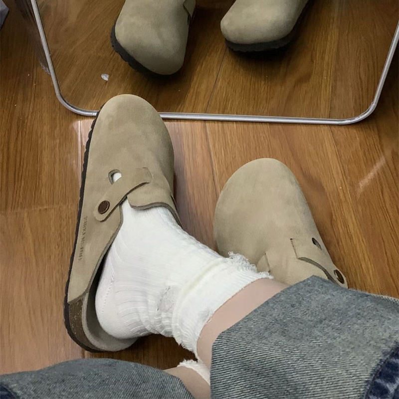 Elegant Beach Slides by Designer Brands Durable Leather & Cork Construction for All-Day Wear, Available in Multiple Sizes