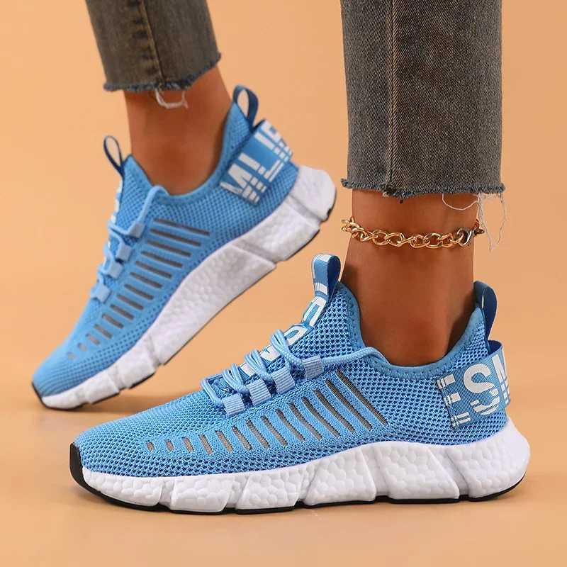 Mesh womens environmentally friendly sports shoes breathable and odor proof mesh flat shoes anti slip gym track and field sports shoesXJ250324