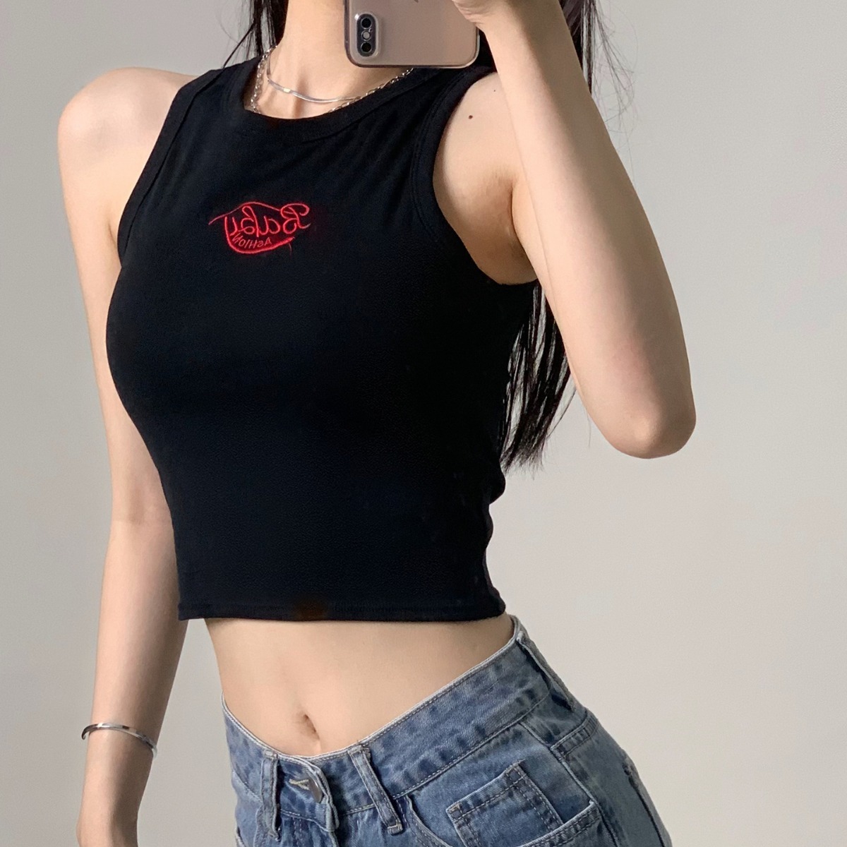 2025 New Spicy Korean Edition Pure Cotton Designer Embroidered Letter Vest Outdoor Sports Beach Chest Wrap Chest Mat Short Sleeve Women's Anti Gl
