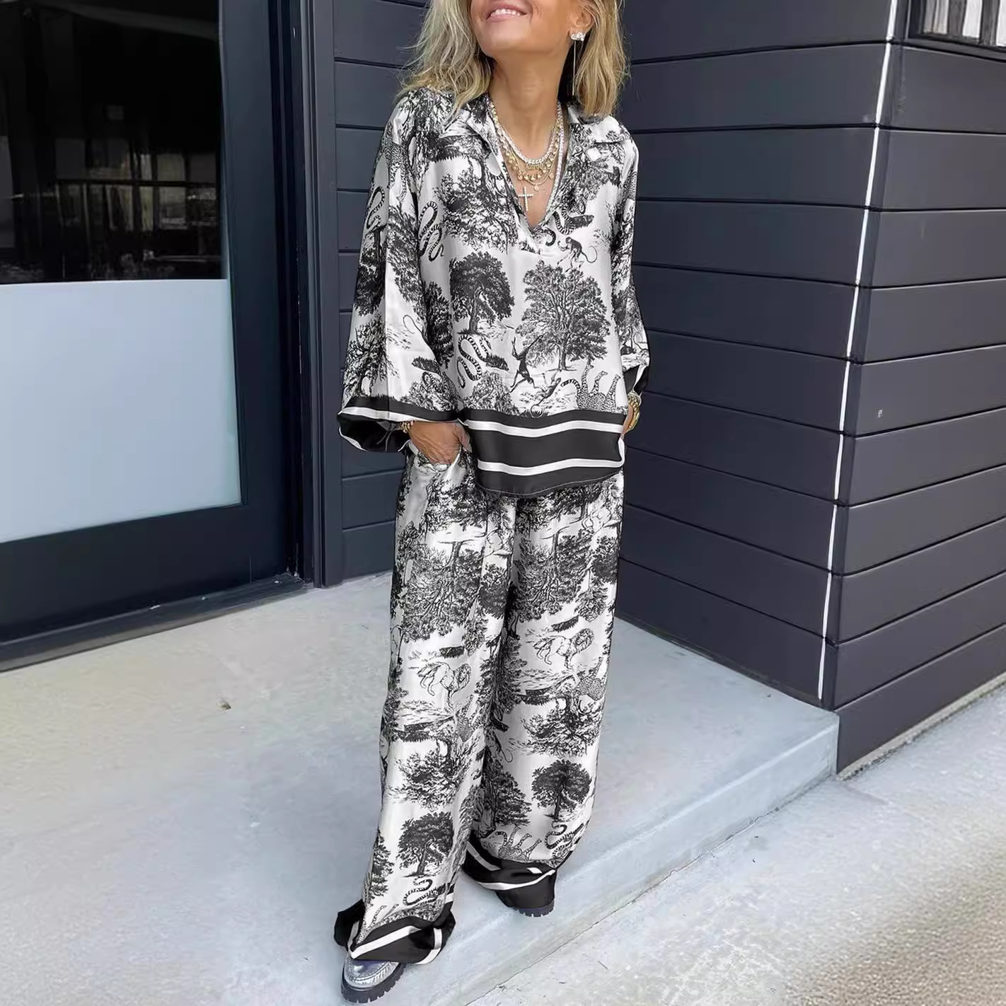 2024 fashionista V-neck printed long sleeved pocket casual women's suit