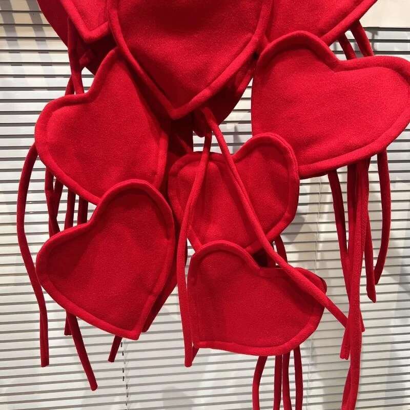 Women Red Veet Personality Strap Street Coat Hollow Out Vest New Fashion Temperament Spring Lady Clothes