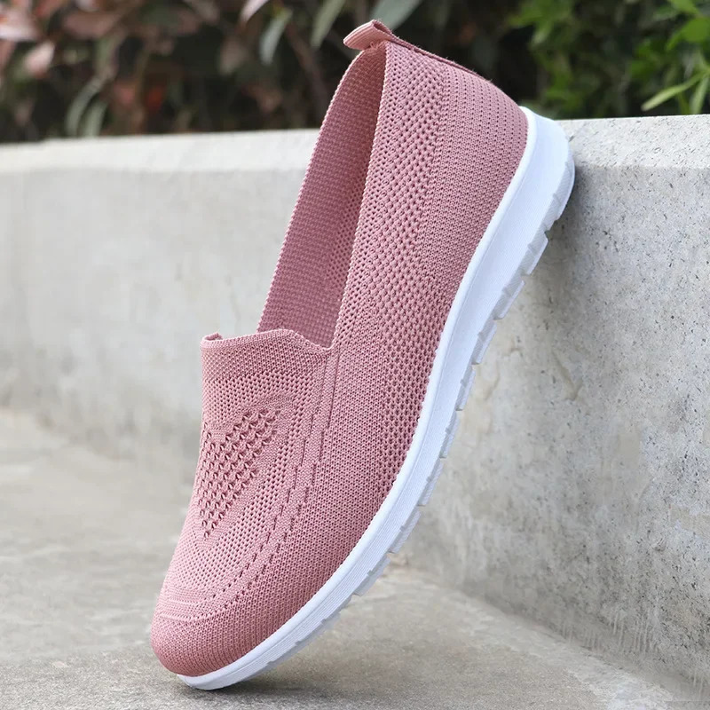 Spring/Summer Womens Casual Single Shoes Old Beijing Cloth Shoes Soft Sole Moms Flat Shoes 2024 250317