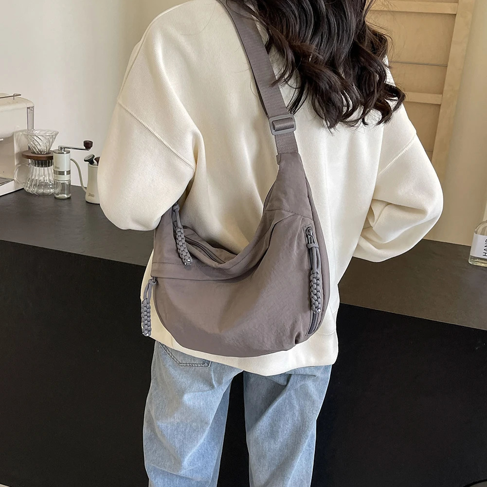 Women Stylish Dumpling Bag Multi-pockets Half Moon Bag Large Capacity Daily Messenger Bag Adjustable Strap Simple Satchel Bag 250324