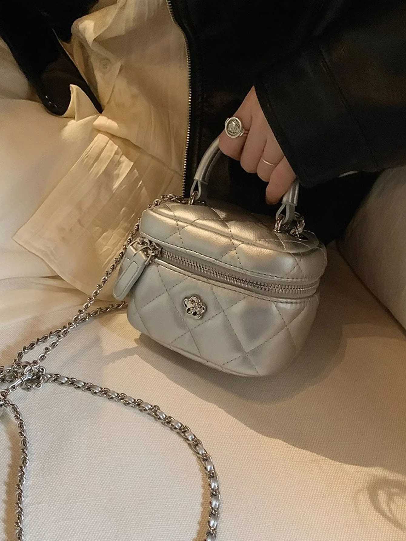 Womens Silver Bag 2024 New Lingge Embroidered Thread Single Shoulder Small Square Bag Mini Chain Cross Body Bucket Bag Z250324
