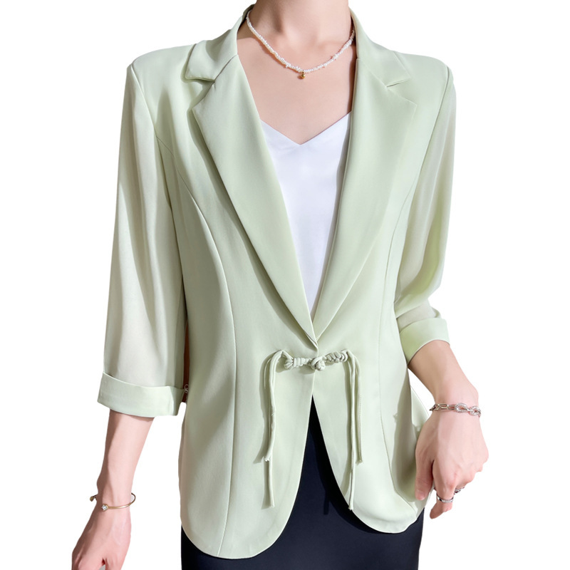 F324Stylish Plus-Size Women's Tailored Jacket | Sleek Cut & New Age Traditional Chinese Motif