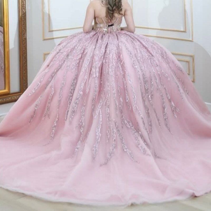 Pink Shiny Quinceanera Dresses Off Shoulder Ball Gown Sweet 16 Dress Beads Sequin Appliques Lace Tull Corset Birthday Party Vestidos 15 anos