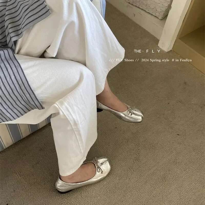 Genuine Leather Tabi Handmade Women Flats High Quality Sheepskin Female Boat Shoes Design Split-Toe Mules