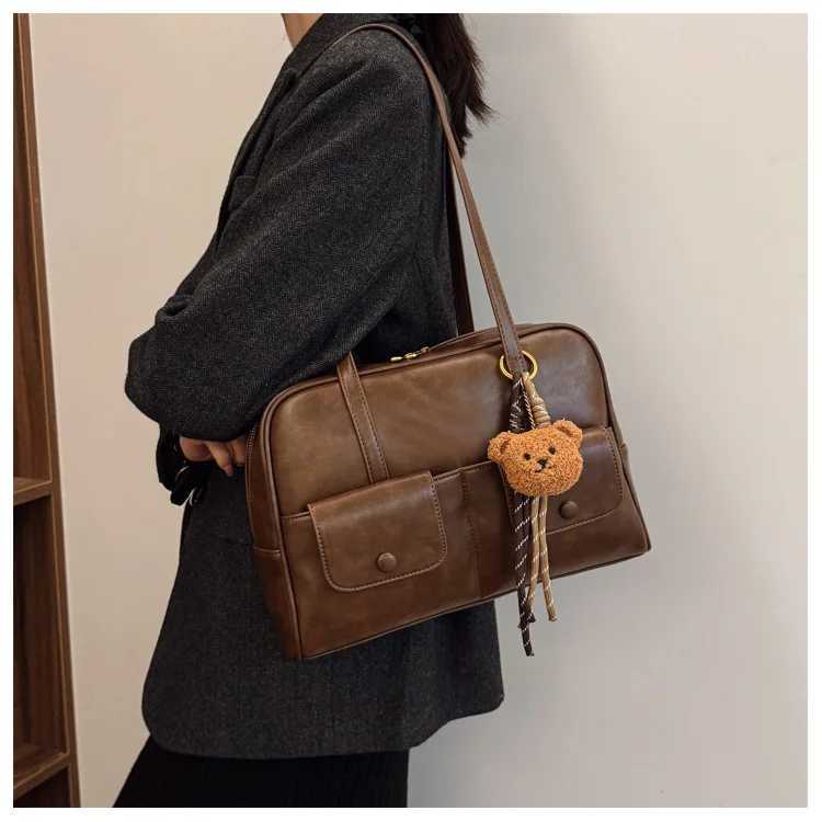 Top Quality Brand High Quality New Style Free Delivery Designer Bag Crossbody Bag: Designer PU Leather Bag With Retro Pendent - Stylish Bucket Shoulde