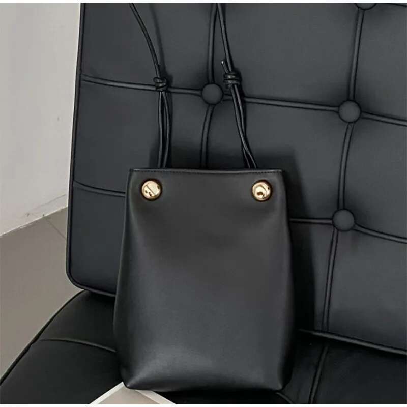 Brand Cowhide Crossbody Bucket Women's 2025 Spring New Magnetic Buckle Portable Handbag Ladies Simple Style Evening Bag