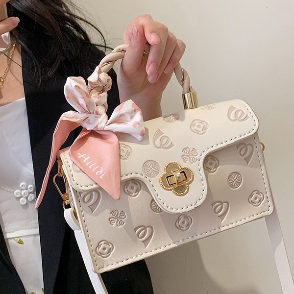 free shipping Hand Woven bag Hand sewn homemade small square bag hand woven cherry blossom crossbody bag