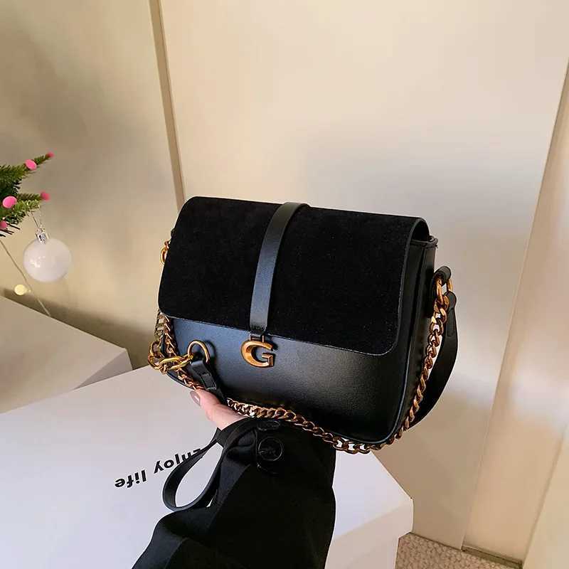 Fashionable frozen bottom suitable for winter women trendy small square niche simple and casual shoulder bag Z250324