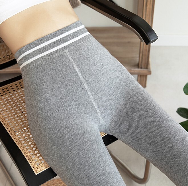 2025S Fashion Designer Autumn/winter New D Hip Lifting Thick Velvet Trendy Yoga Pants For Women S Outdoor High Waist Tight Pants