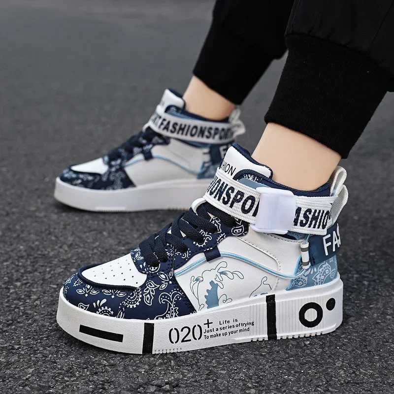 Brand childrens board shoes top-level sports shoes boys fashionable basketball sports shoes casual girls apartments childrens casual walking shoes W25