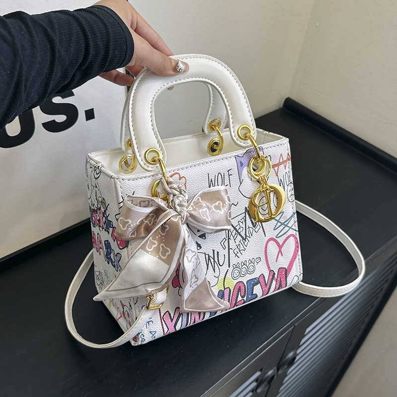 Free Shipping 2025 New Designer Bag Fashion Silk Scarf Graffiti Handheld Single Shoulder Diagonal Cross Bag