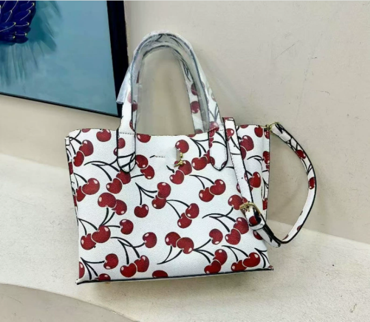 Designer bag Fashion fashion Tote bag Large capacity cherry handbag Light luxury women's bag casual simple shoulder bag handbag 111