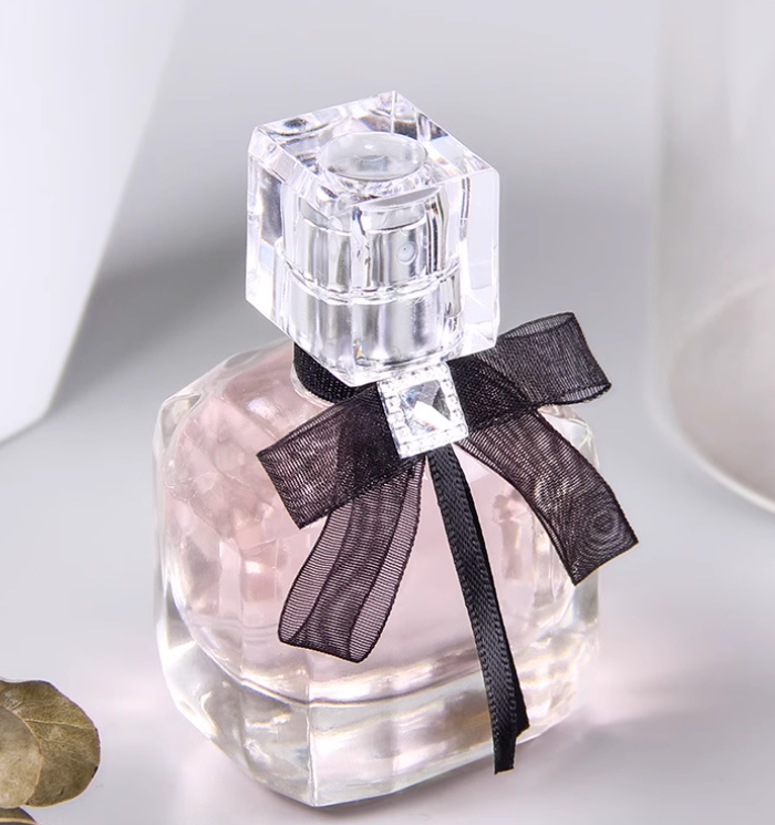 Women's Eau De Toilette With Fresh Floral & Fruity Notes - Natural Scent, 50Ml Bottle
