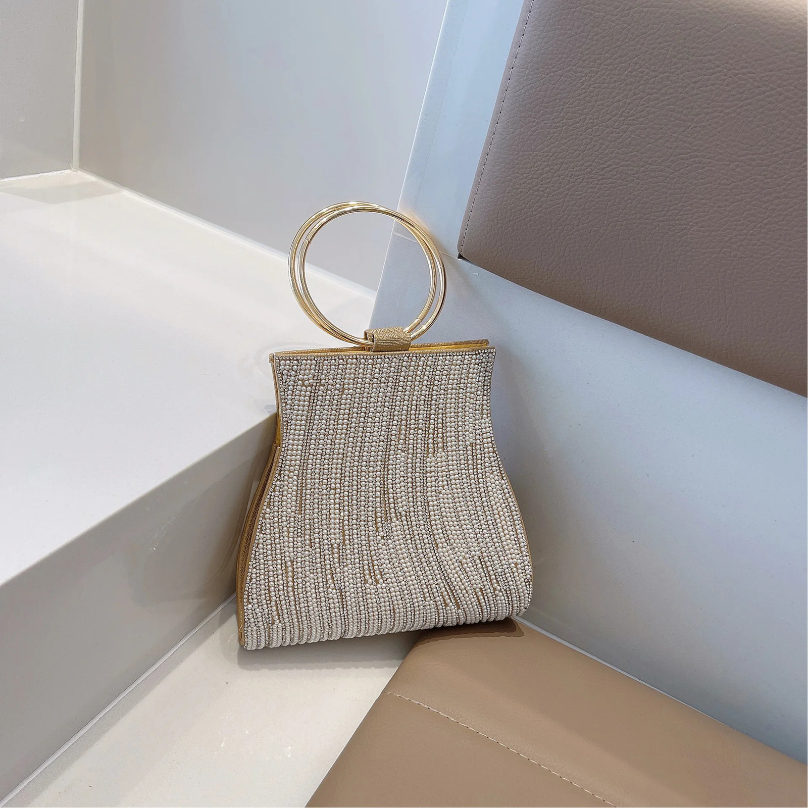 Womens Evening Clutch Bag Pearl Water Diamond Crystal Womens Wallet Wedding Party Banquet Wallet Round Handle Womens Handbag 250320