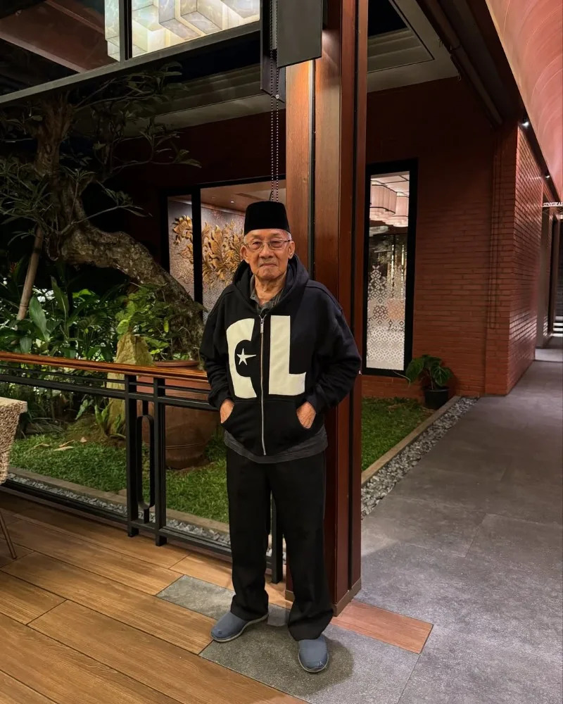 Retro Harajuku Fashion Letter Embroidered Zipper Hoodie Mens Y2k Gothic Punk American Oversized Sportswear Womens Jacket 250318